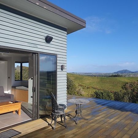 Vineyard Vacation Hotel Mangawhai Bagian luar foto