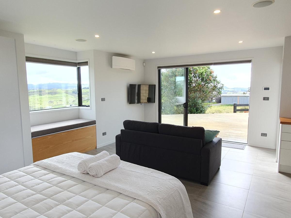 Vineyard Vacation Hotel Mangawhai Bagian luar foto