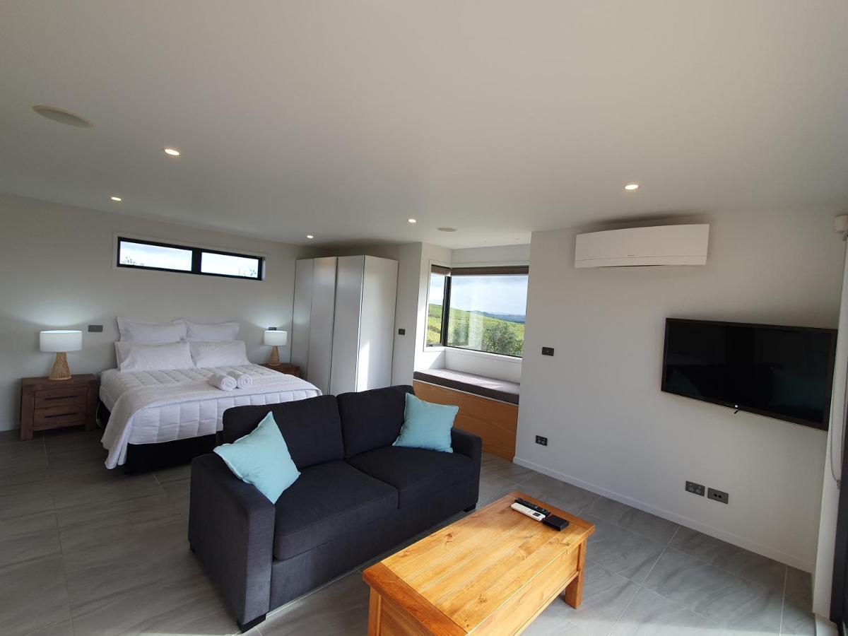 Vineyard Vacation Hotel Mangawhai Bagian luar foto